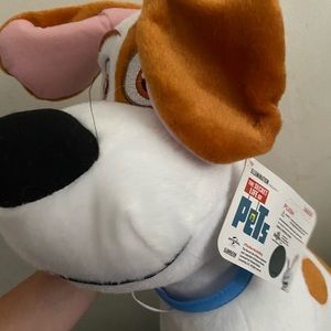 Brand new with tags stuffed animal max from the Disney movie pets